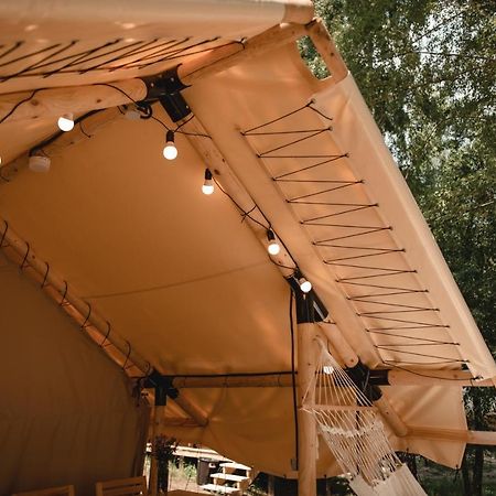 Hotel Glamping Mandra Kanev Leplyavo Exteriér fotografie