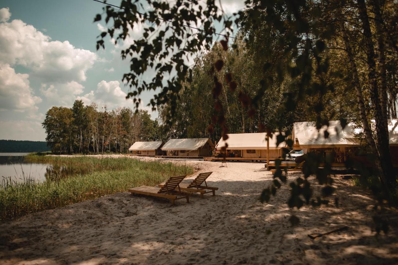 Hotel Glamping Mandra Kanev Leplyavo Exteriér fotografie
