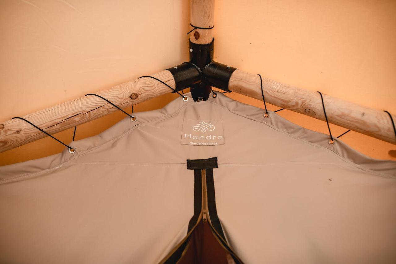 Hotel Glamping Mandra Kanev Leplyavo Exteriér fotografie